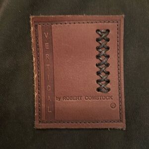 Robert Comstock best an excellent condition